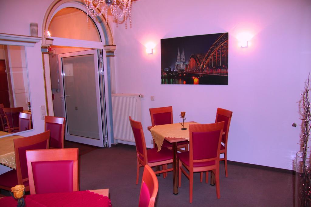 Hotel La Isla Köln Exterior foto